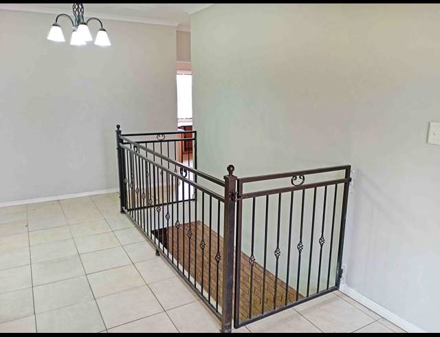 5 BEDROOM HOUSE FOR SALE IN BLUFF